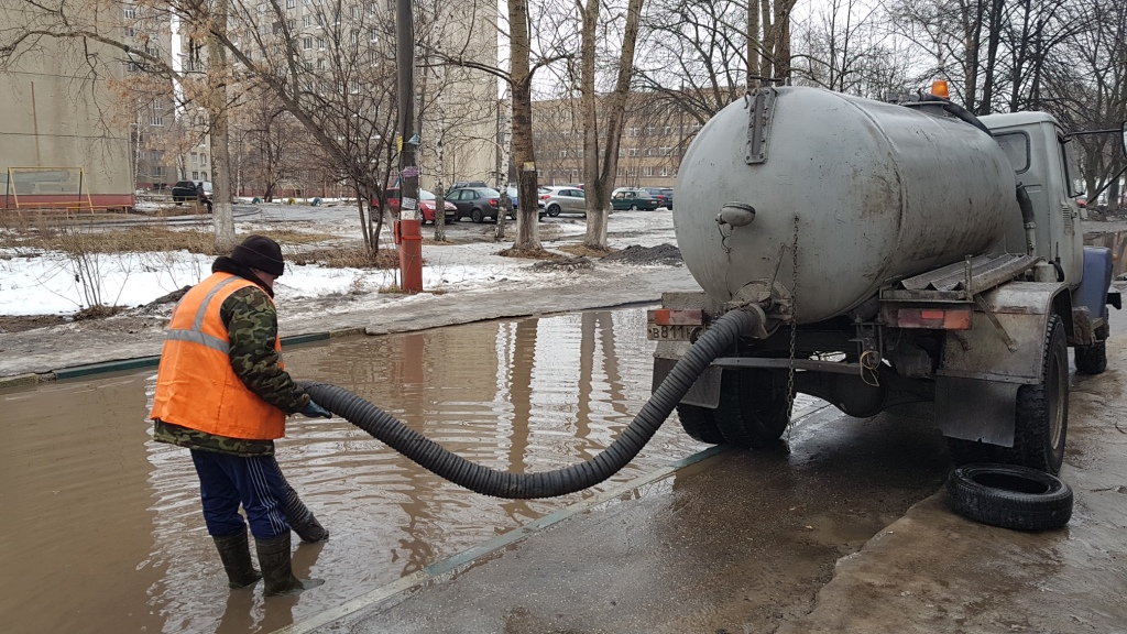 Более 1 400 кубометров воды откачали в заречной части Нижнего Новгорода - фото 1